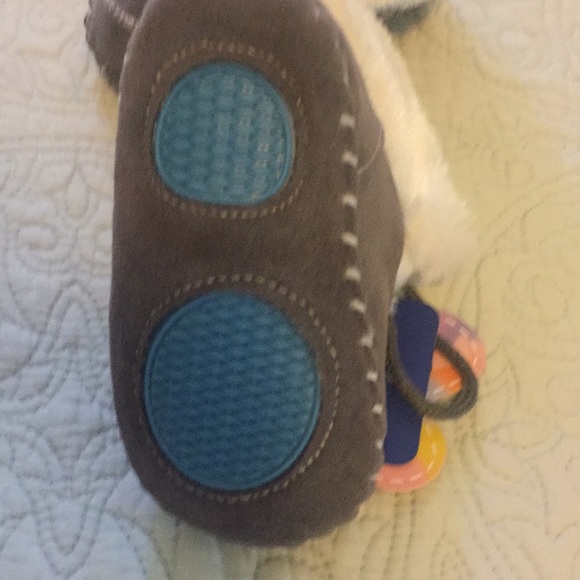 Baby Booties/shoes 2 pair - Picture 5 of 9